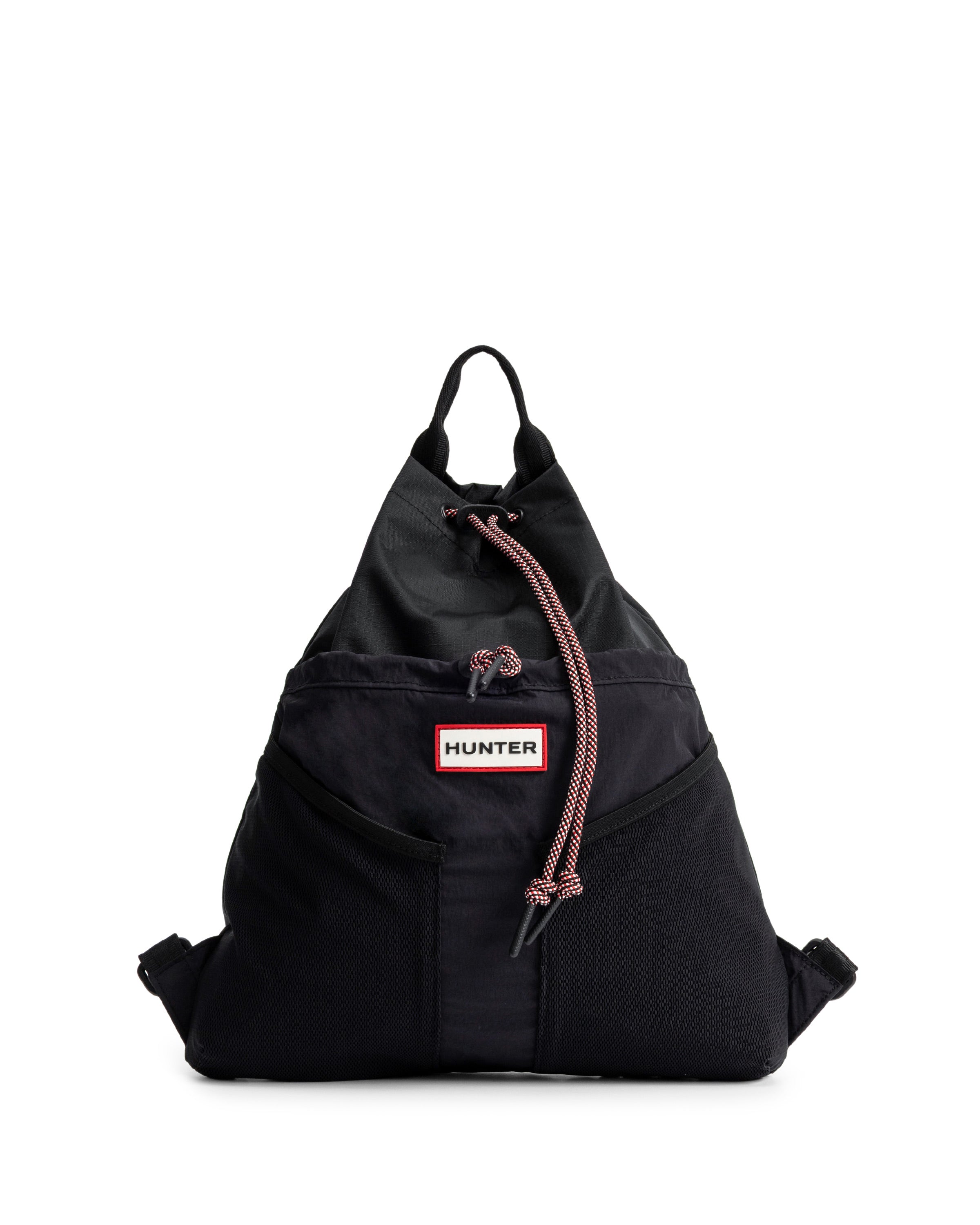 トラベル マルチファンクション パッカブル バックパック - ブラック / レッドボックスロゴ