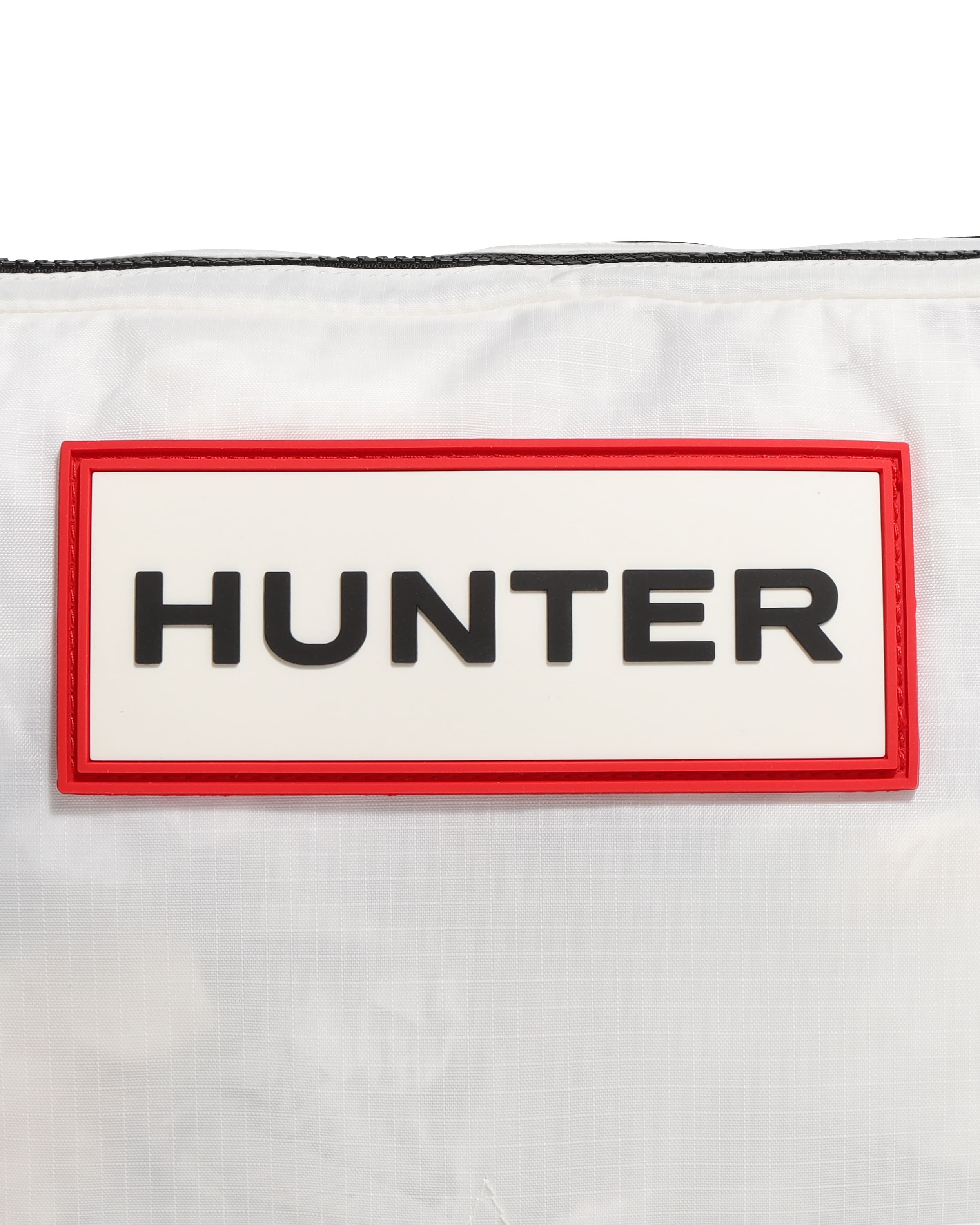 トラベル リップストップ リサイクル ナイロン サコッシュ - ホワイト/レッド ボックス ロゴ