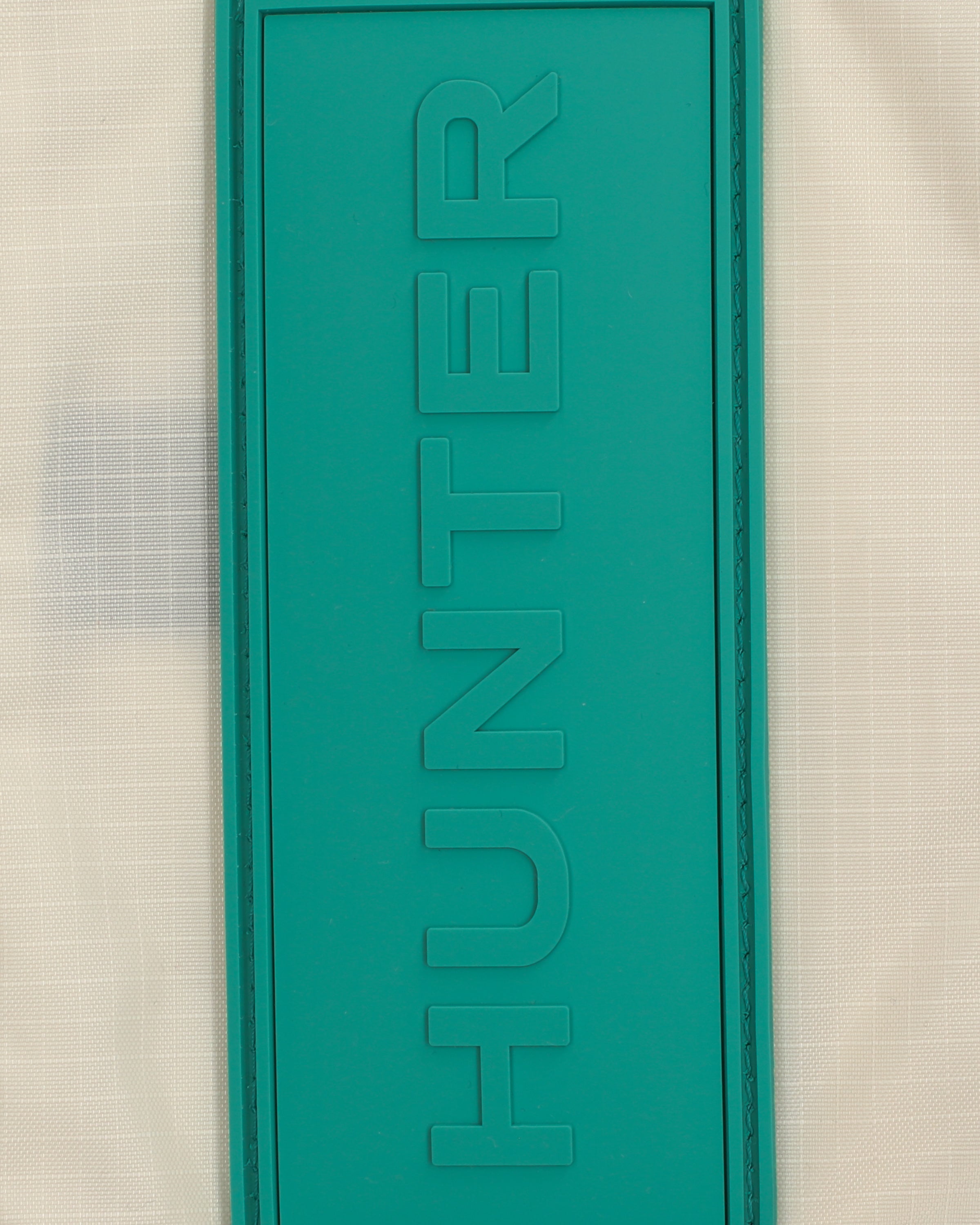 トラベル リップストップ リサイクル ナイロン フォンポーチ - ホワイトウィロー / グロウラグーン / グロウアルゲー