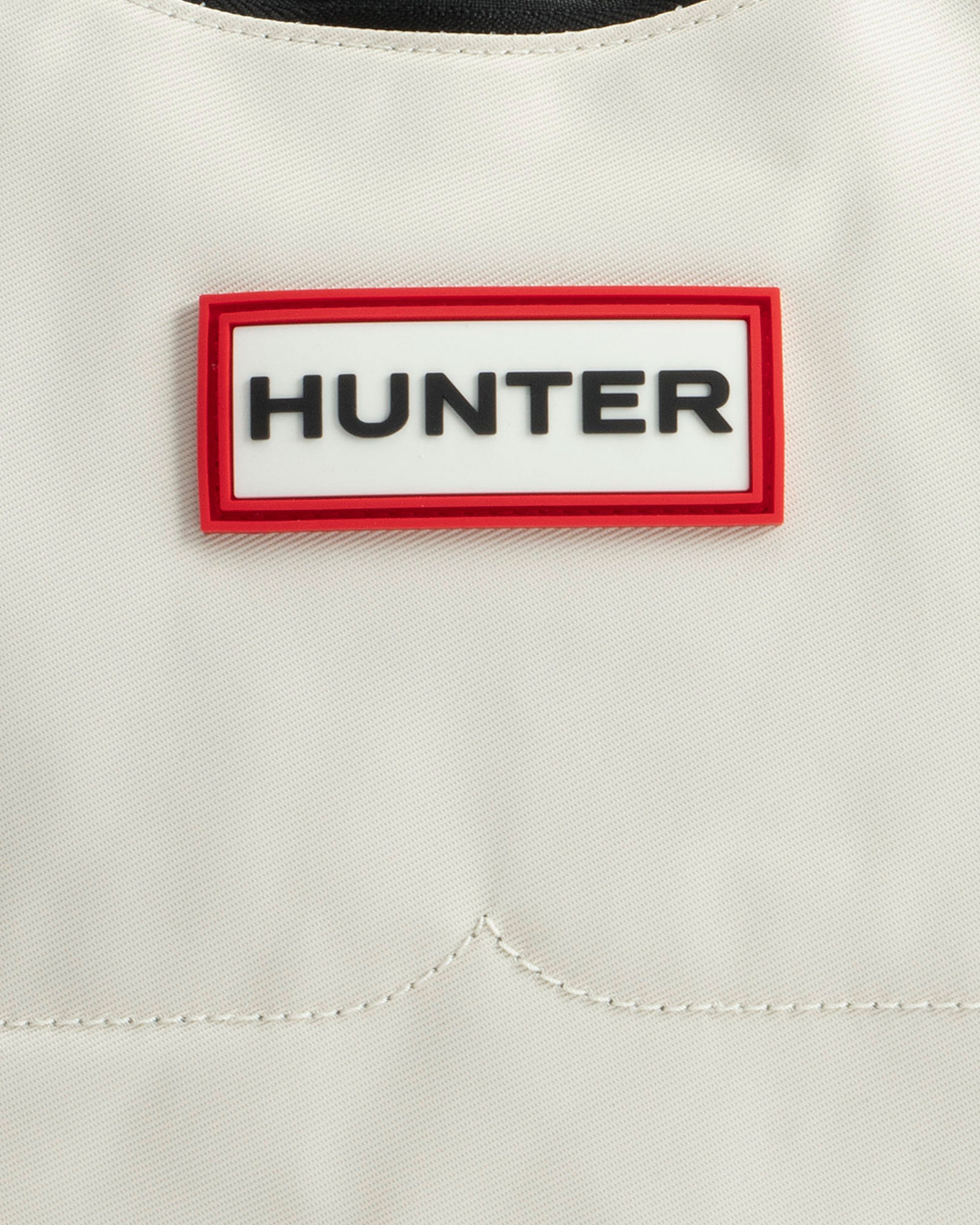 ナイロン ミディ ホーボー - ソフトサンド