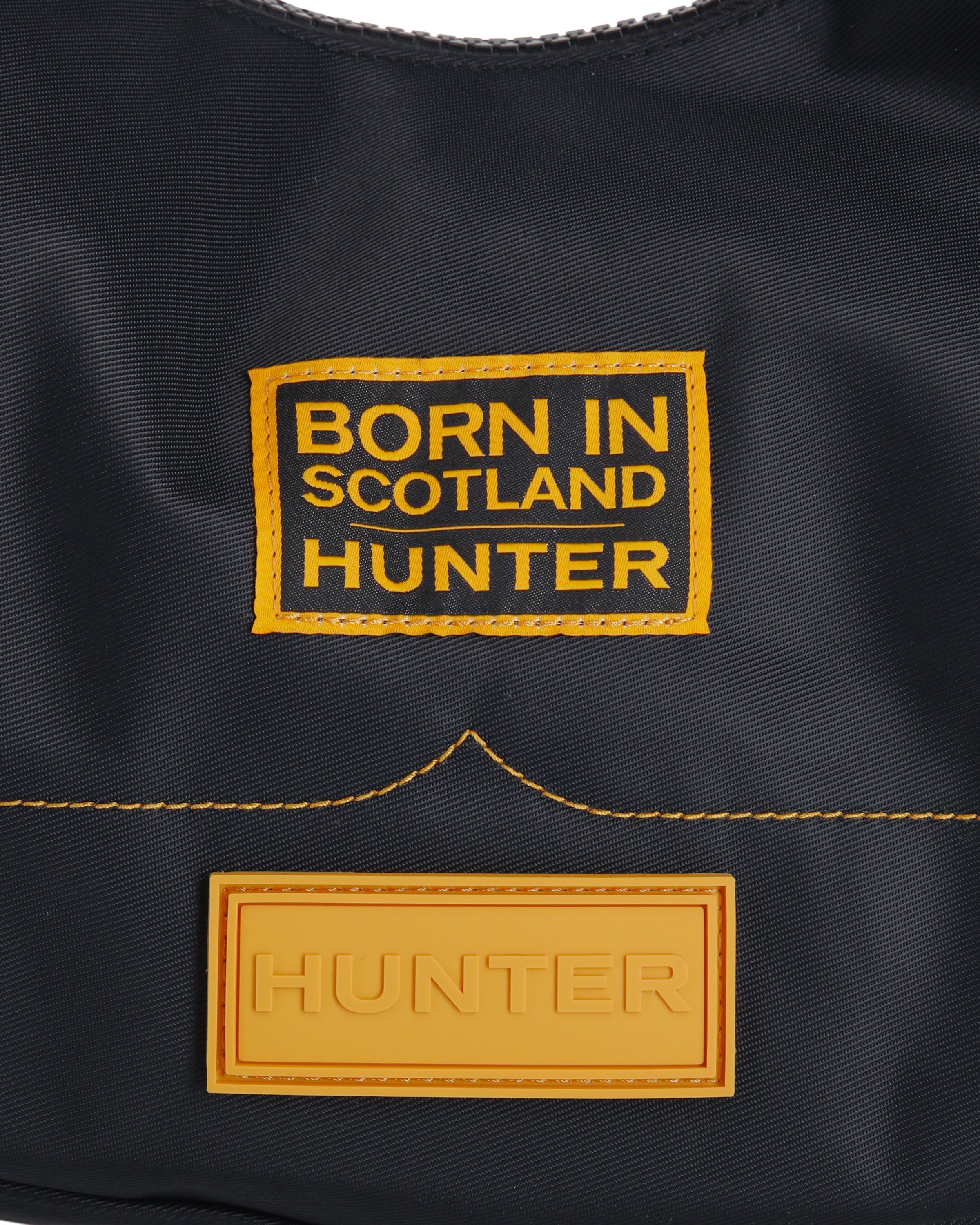 ナイロン ミディ ホーボー ボーン イン スコットランド - ブラック / リッチオーカー