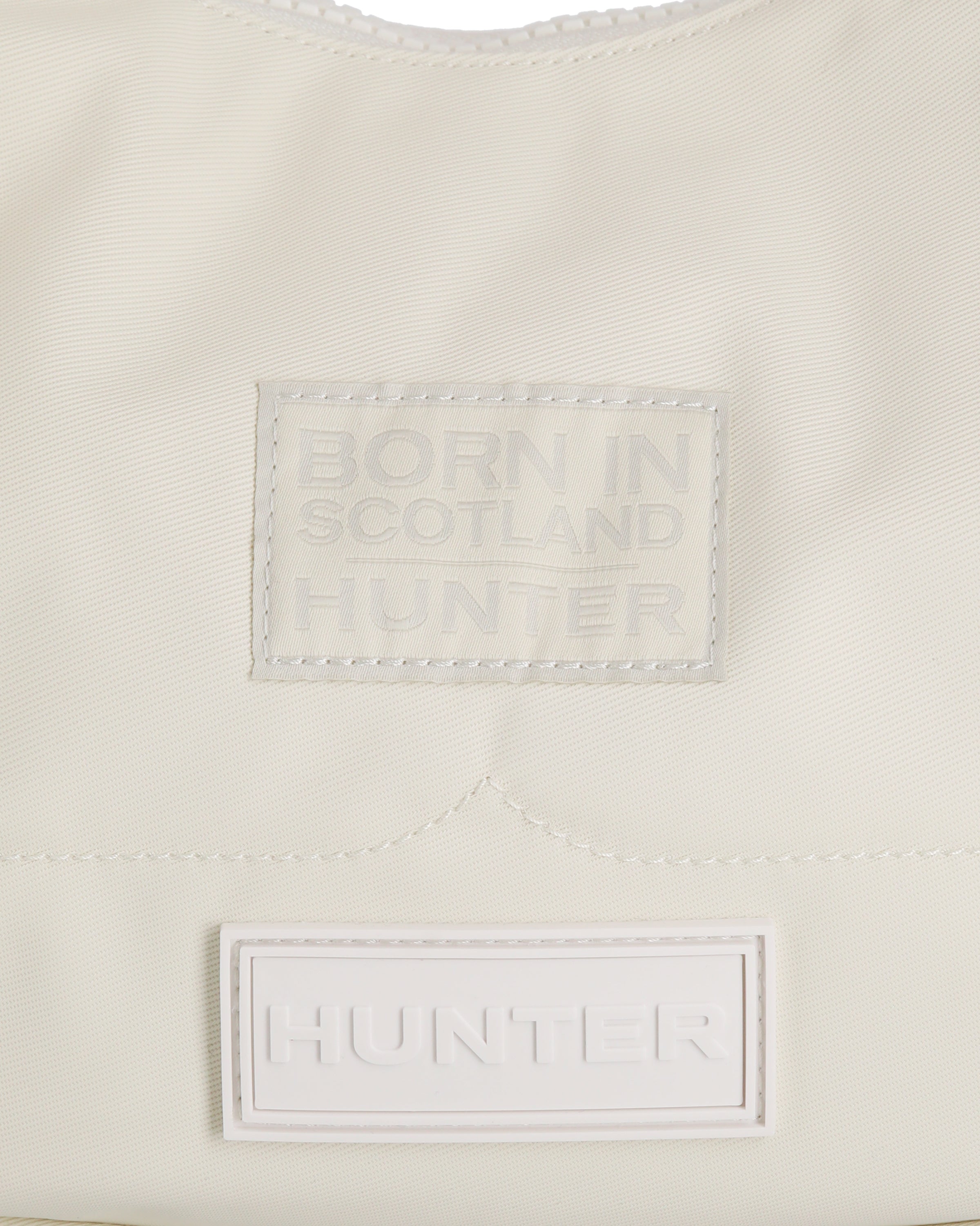 ナイロン ミディ ホーボー ボーン イン スコットランド - ソフトサンド / シェイデッドホワイト