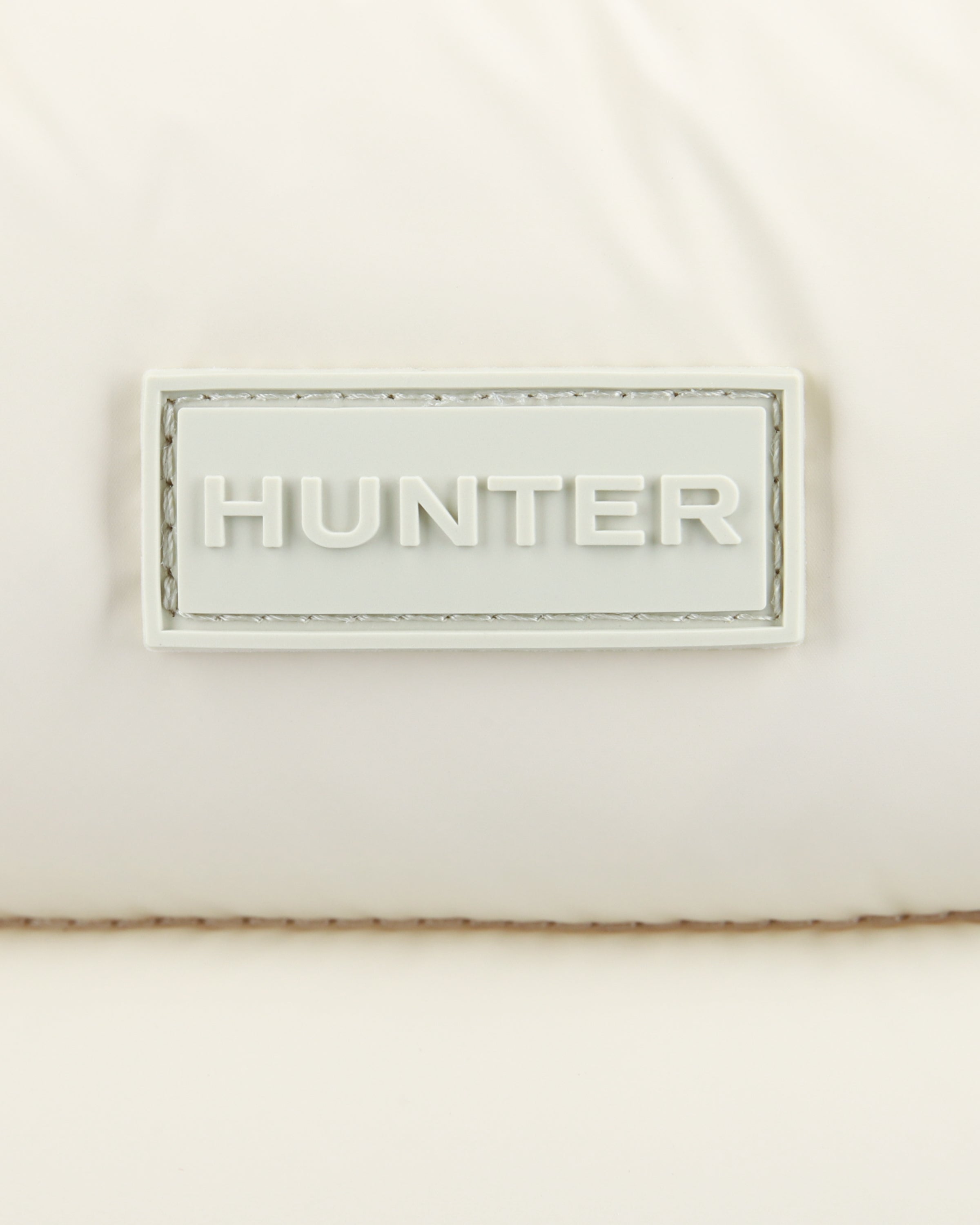 イントレピッド エクストラ パフド ミニ ボストン - キャンバスクリーム