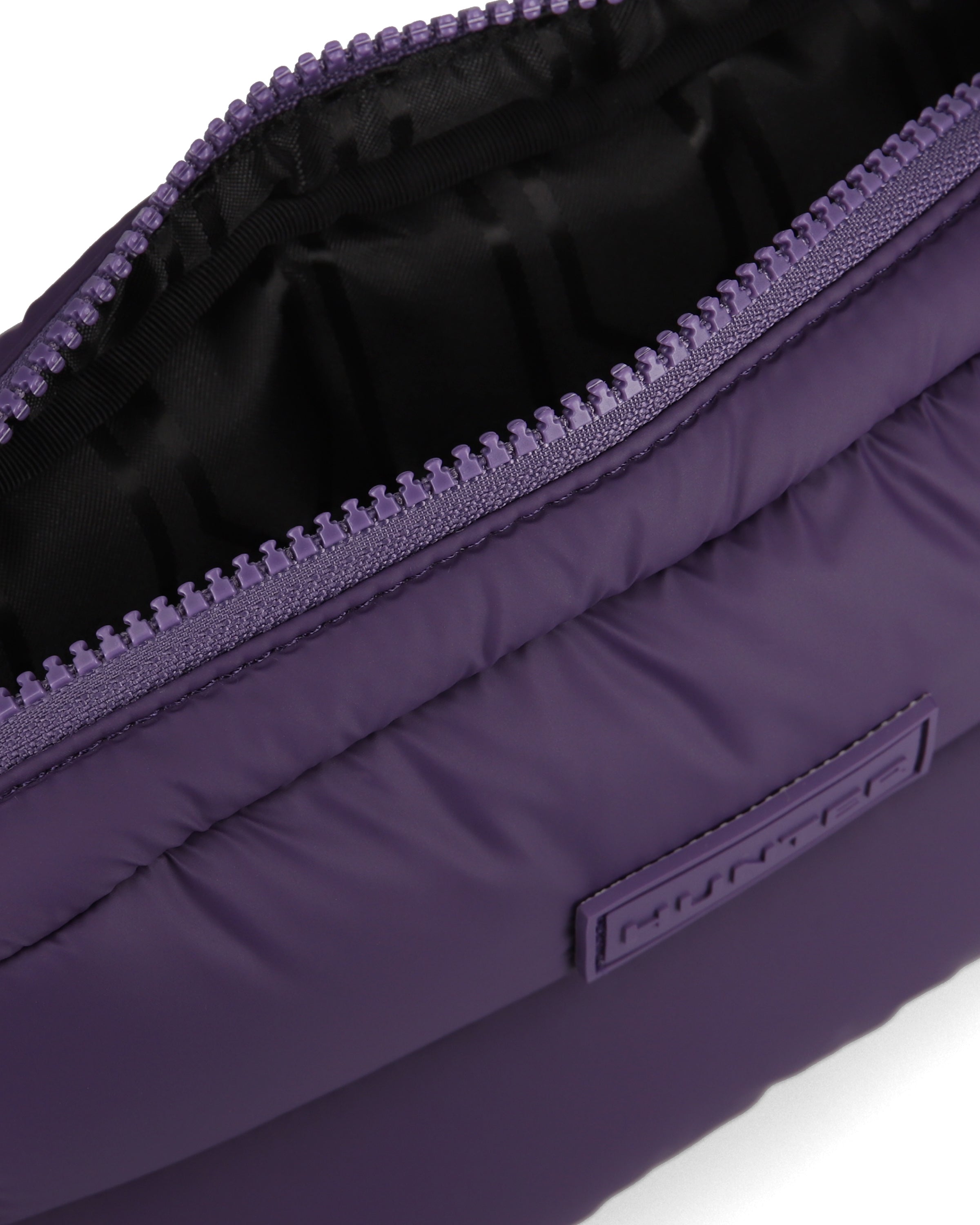 イントレピッド エクストラ パフド クロスボディ - リッチパープル