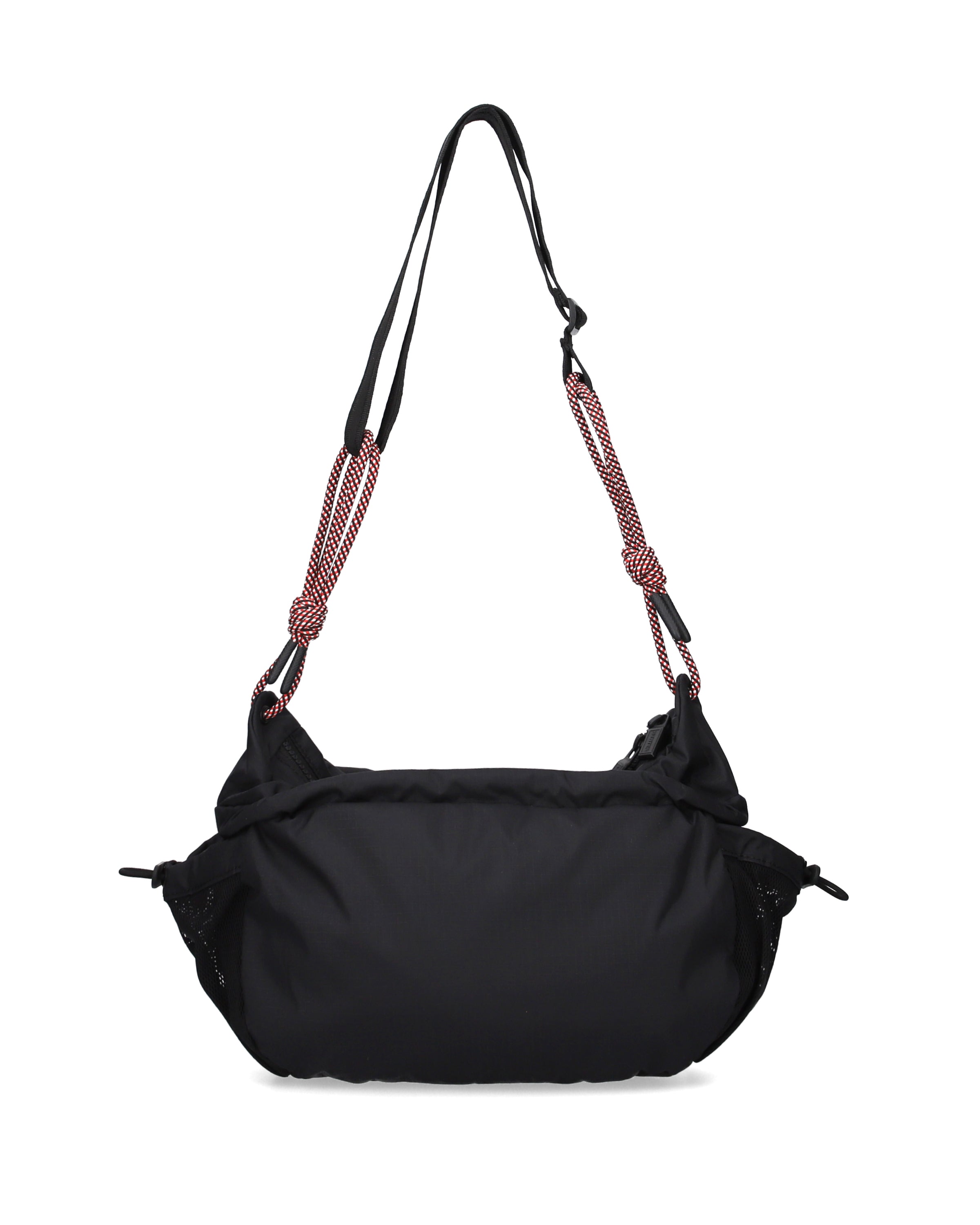 トラベル クロスボディ - ブラック / レッドボックスロゴ