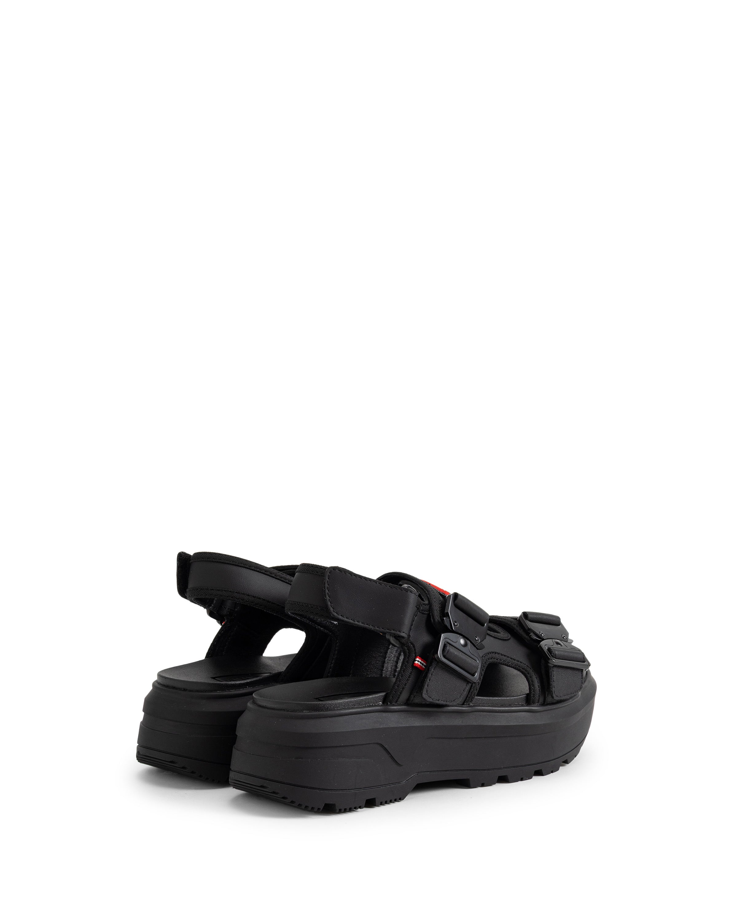 ユニセックス シティ リベル ネオ レザー バックル サンダル - ブラック