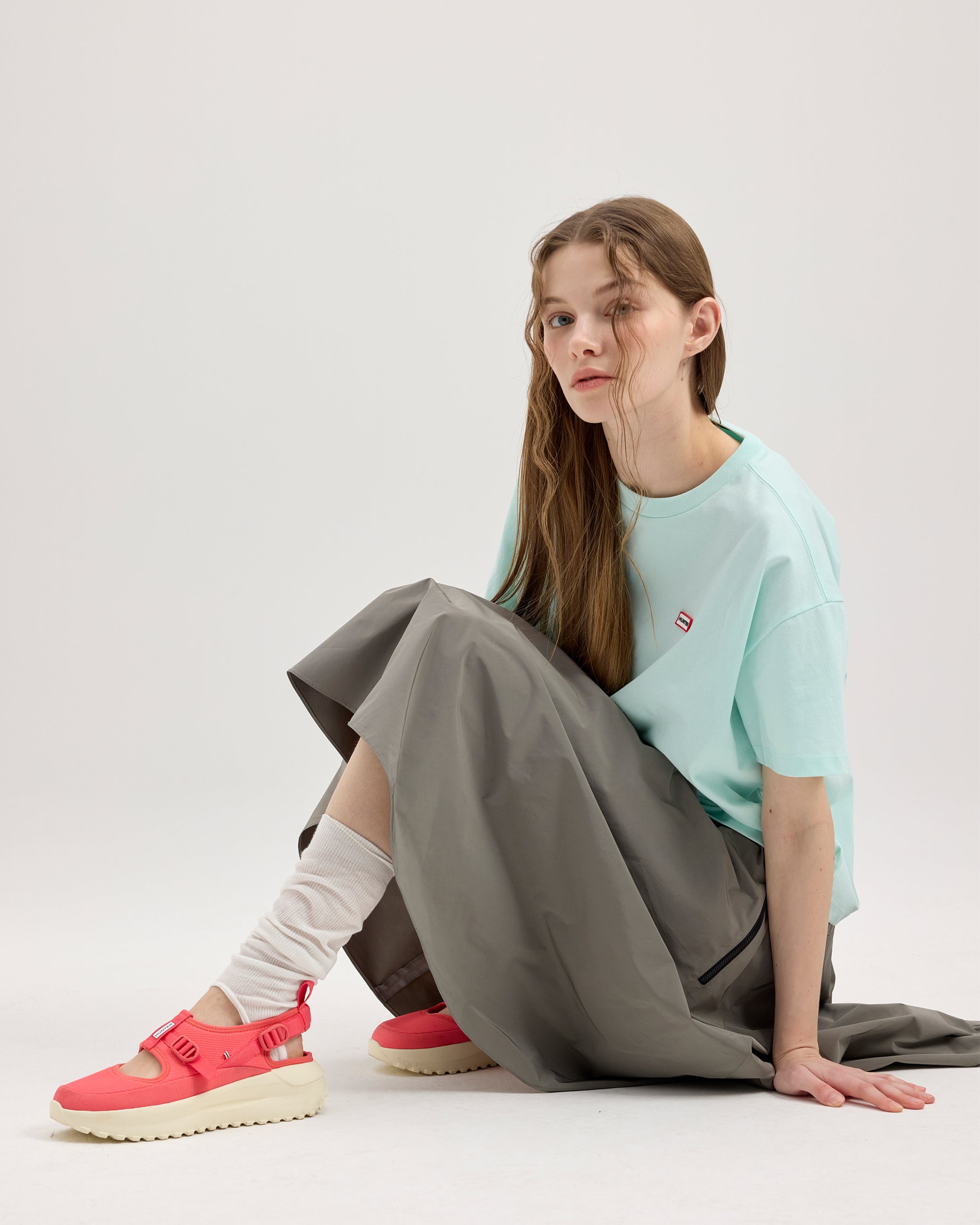 ユニセックス トラベル フロー サンダル - フェスティコーラル / シェイデッドホワイト