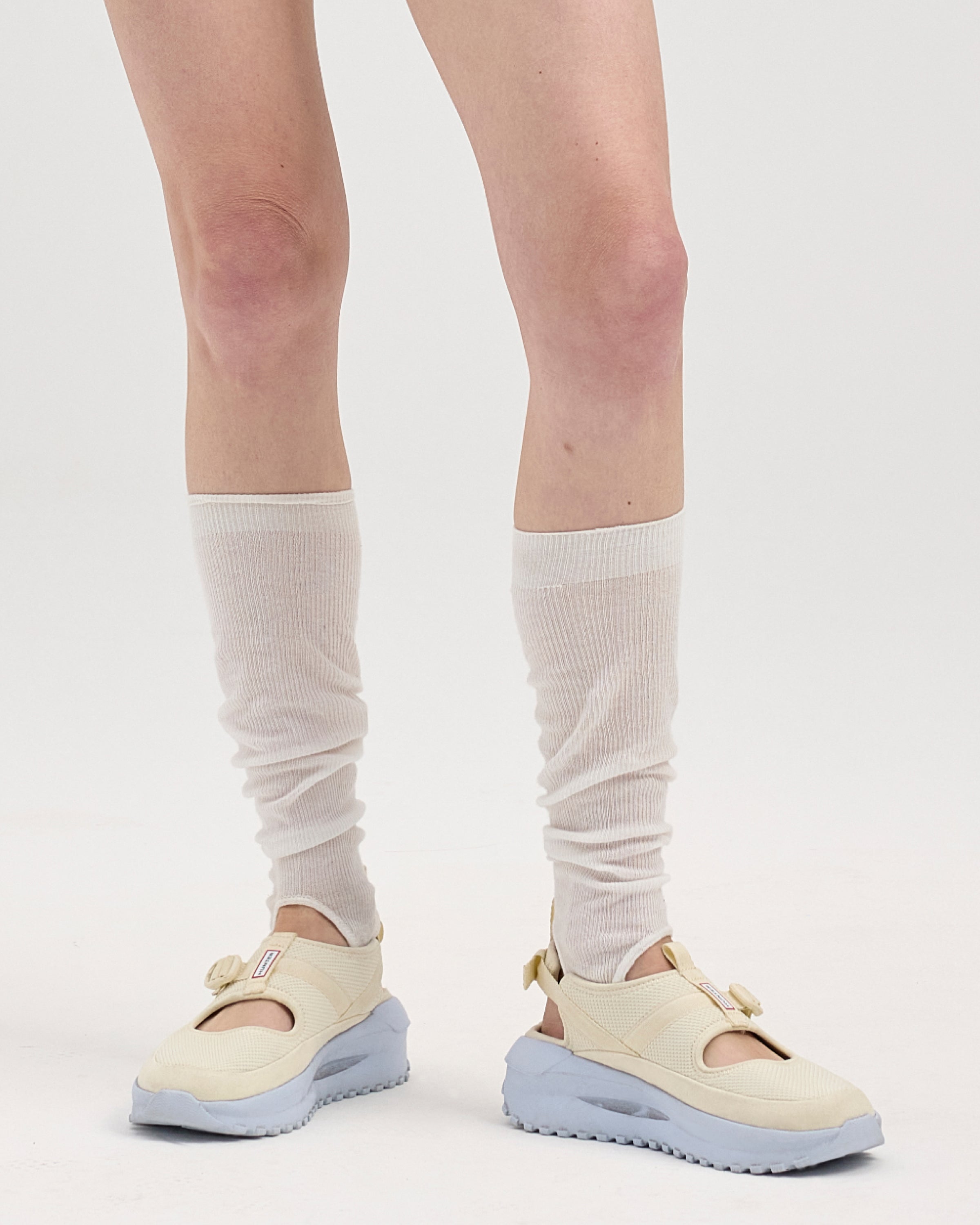 ユニセックス トラベル フロー サンダル - シェイデッドホワイト / フェスティスカイ