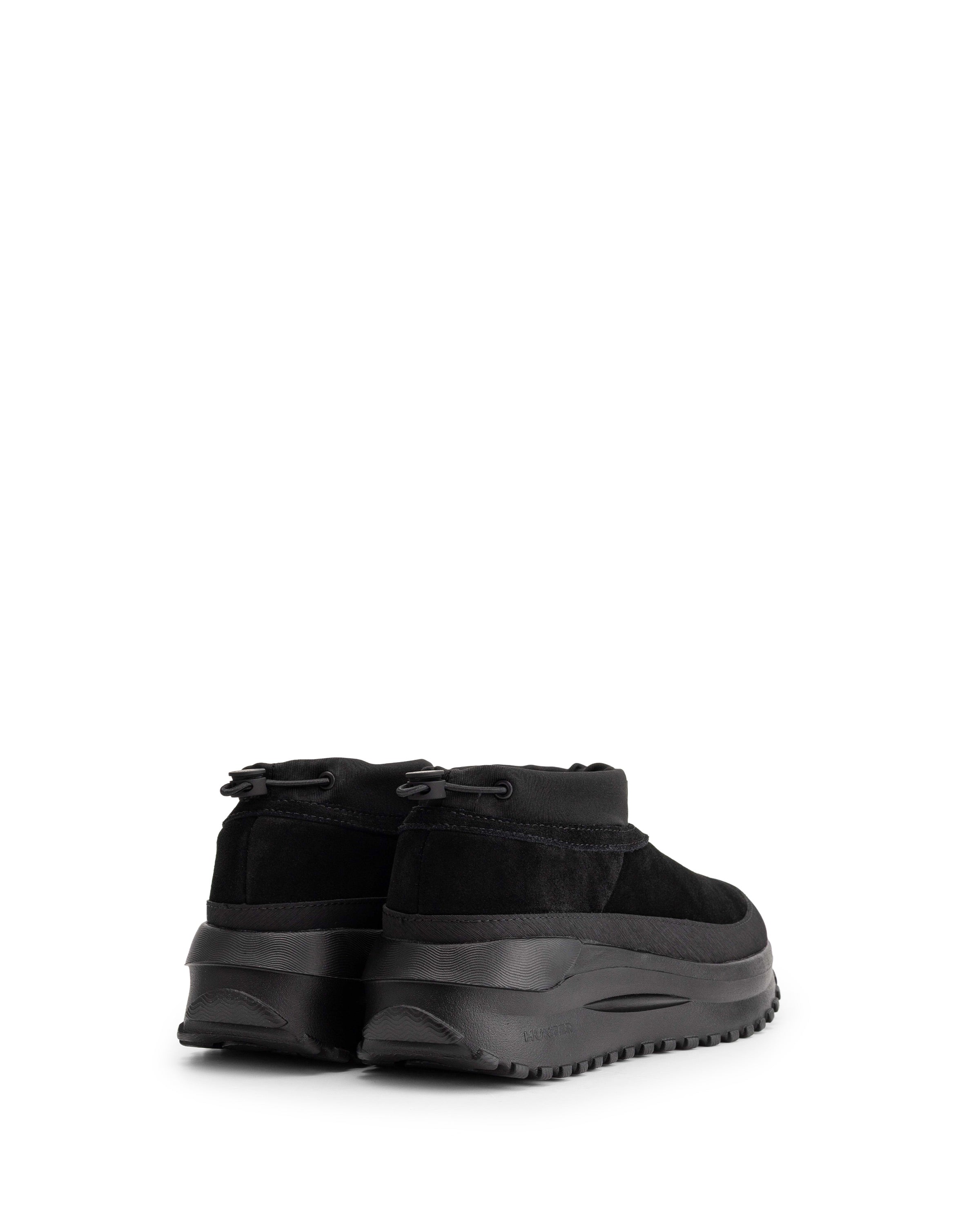 ユニセックス トラベル フロー スエード トレーナー - ブラック