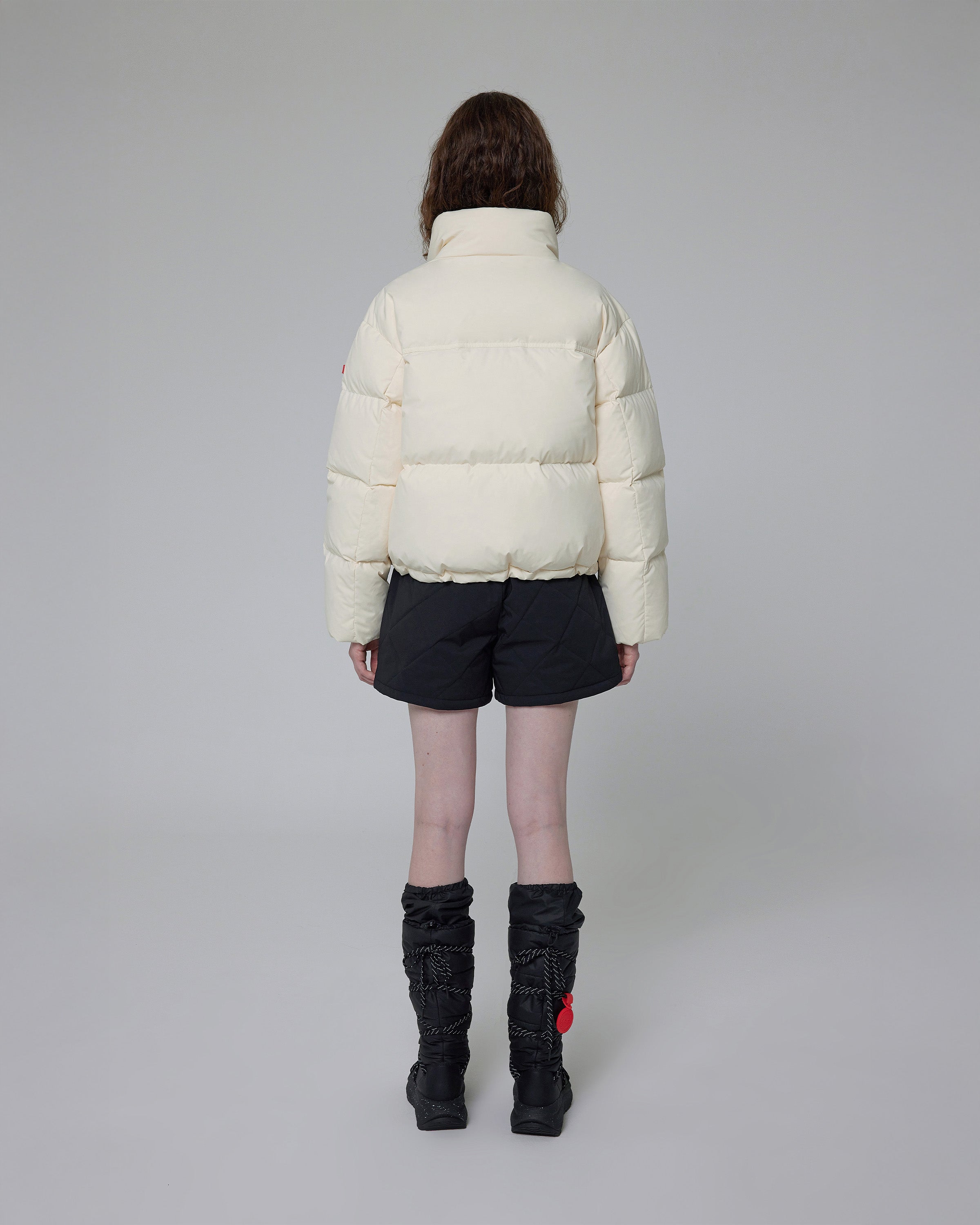 レディース イン／アウト パファー ダウン ジャケット - アイボリー