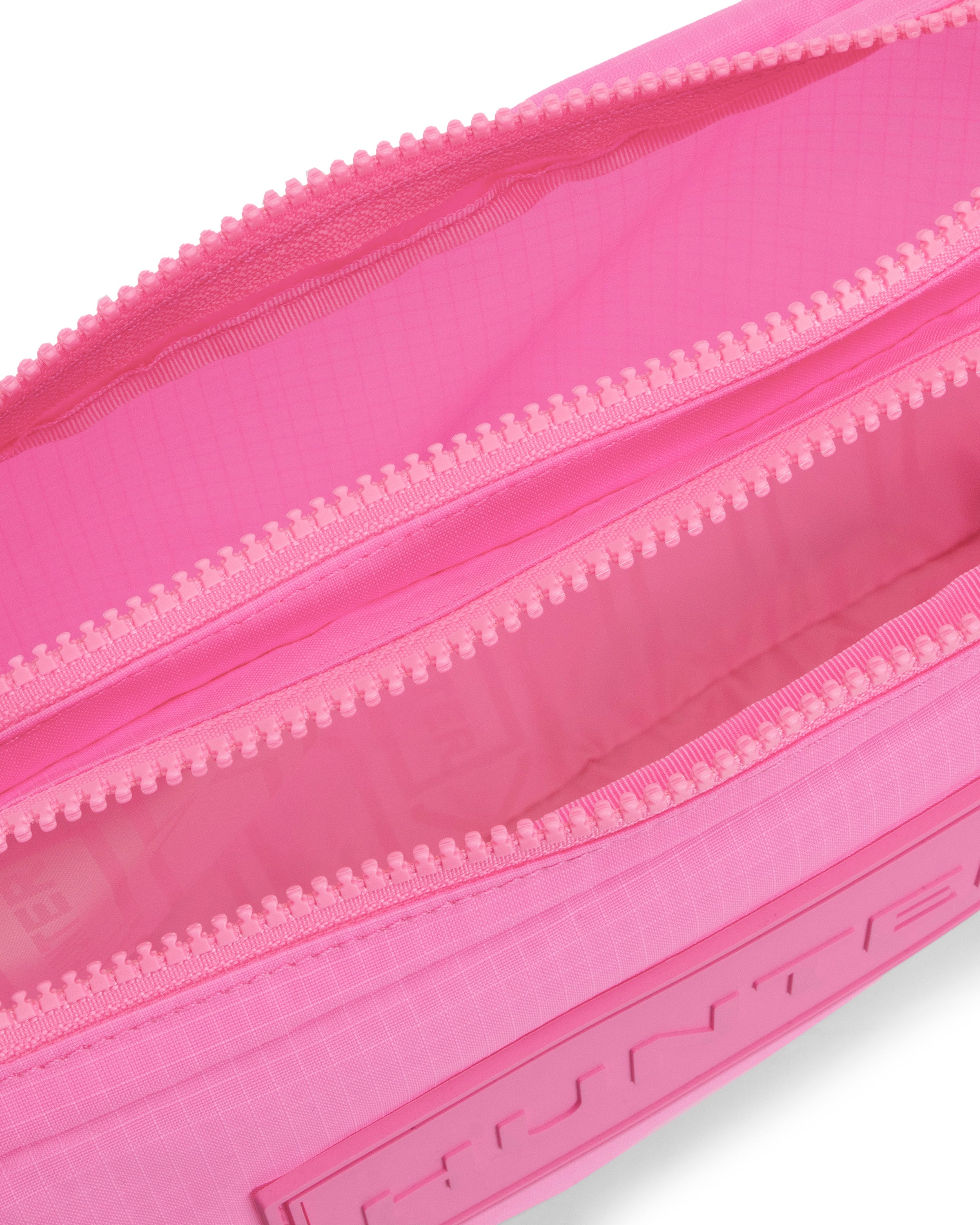 Travel Ripstop Recycled Nylon Sacoche - Highlighter Pink