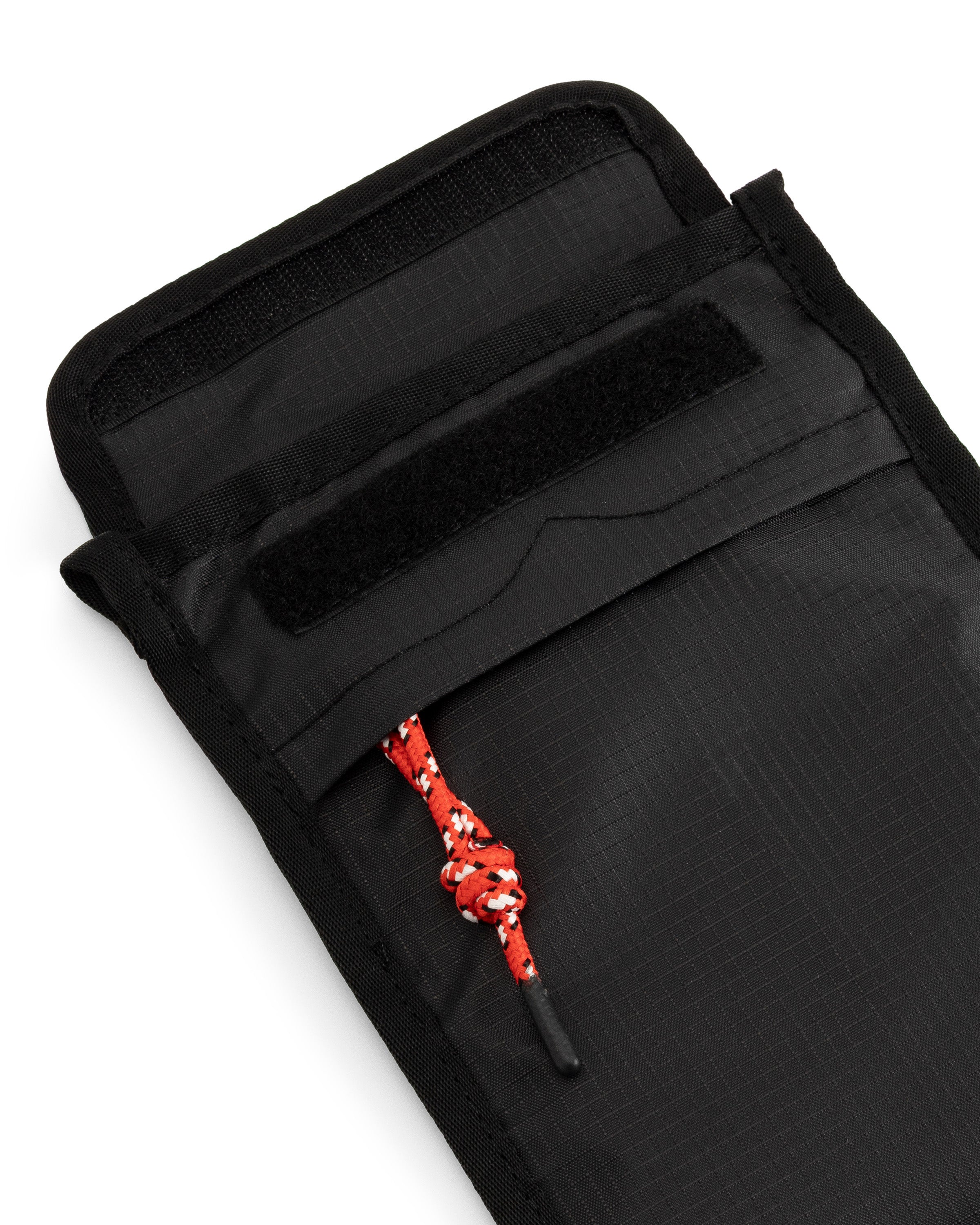 オリジナル エッセンシャル パッカブル フォンポーチ - ブラック