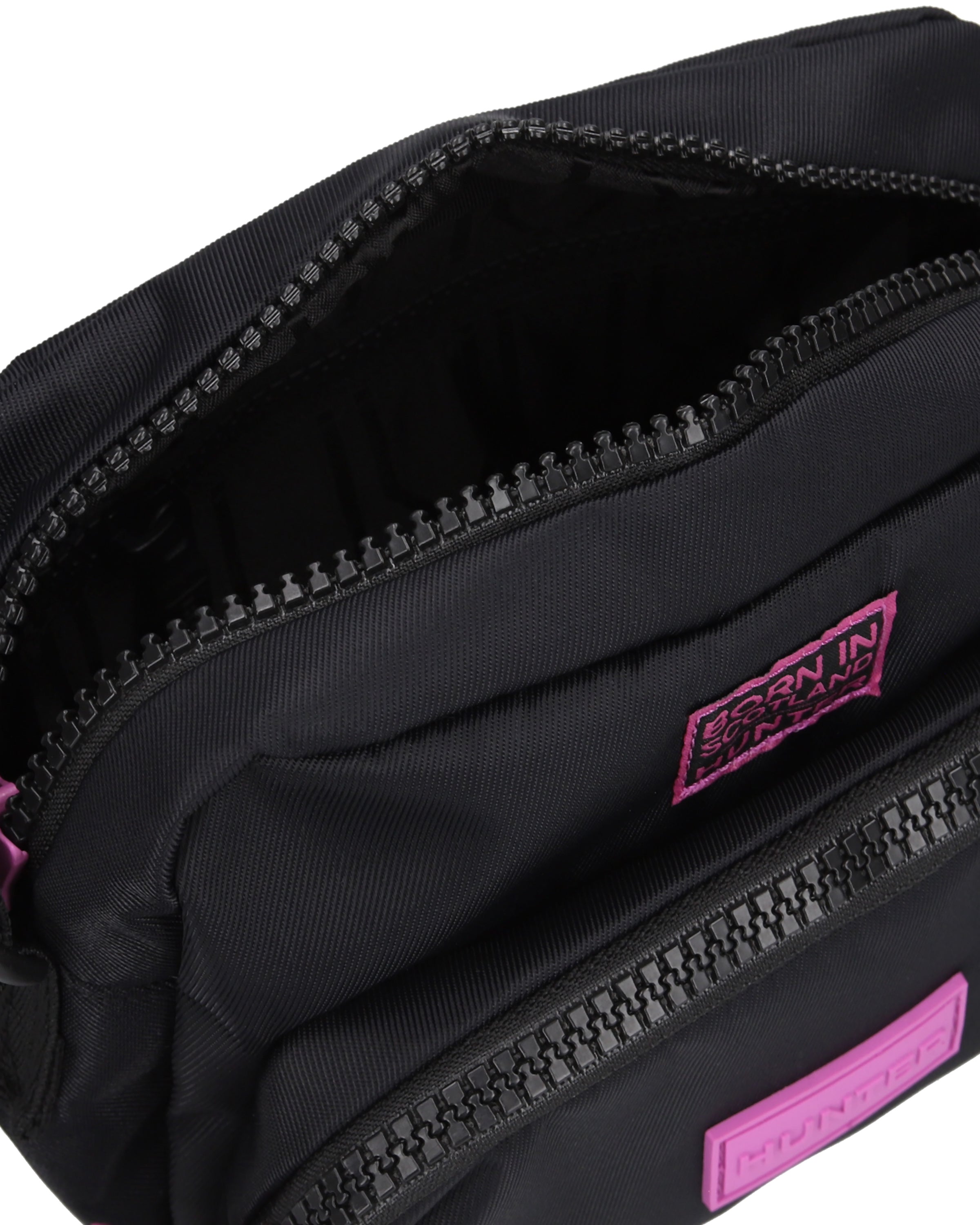 ナイロン クロスボディ ボーン イン スコットランド - ブラック