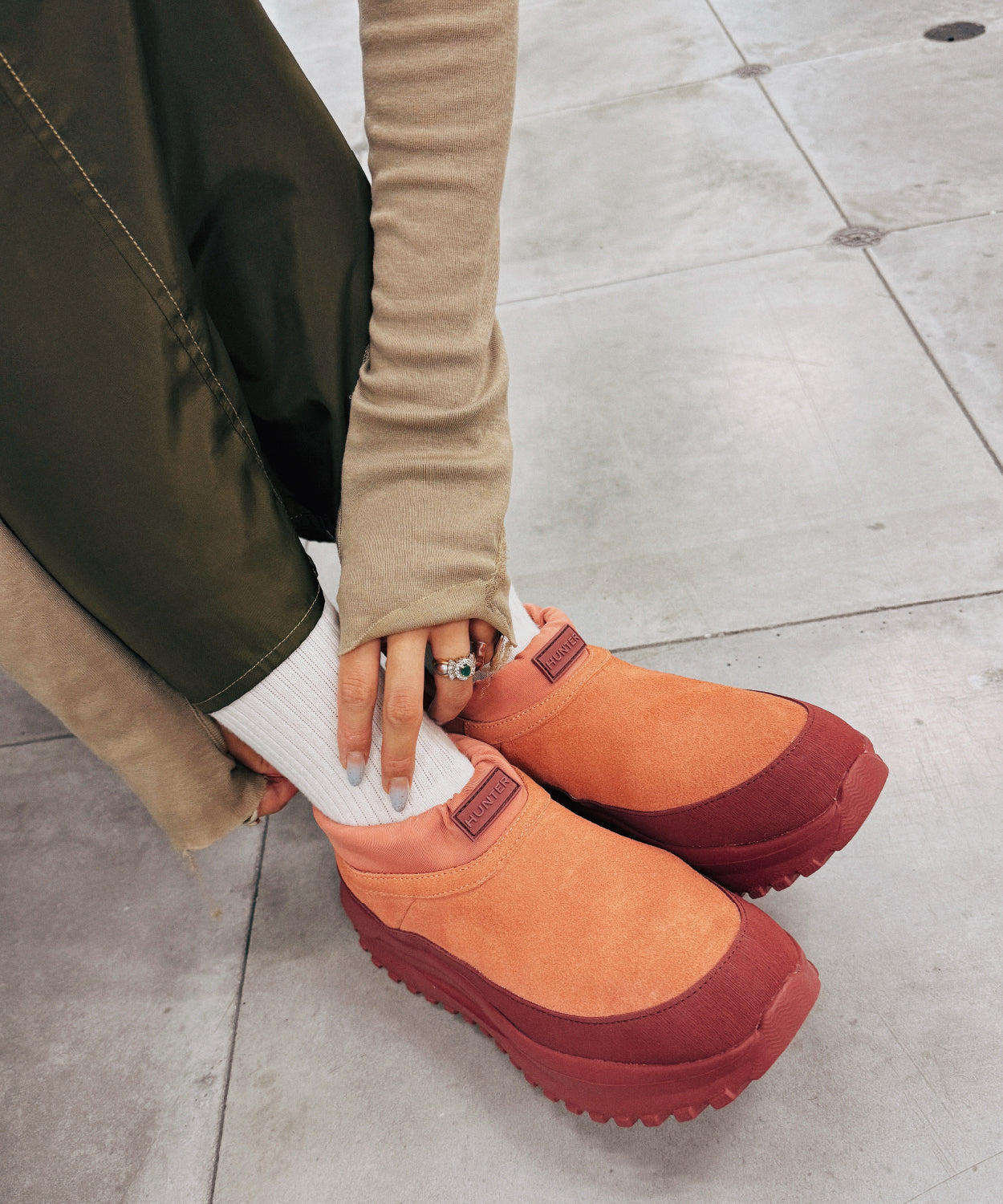 ユニセックス トラベル フロー スエード トレーナー - ドリーミー